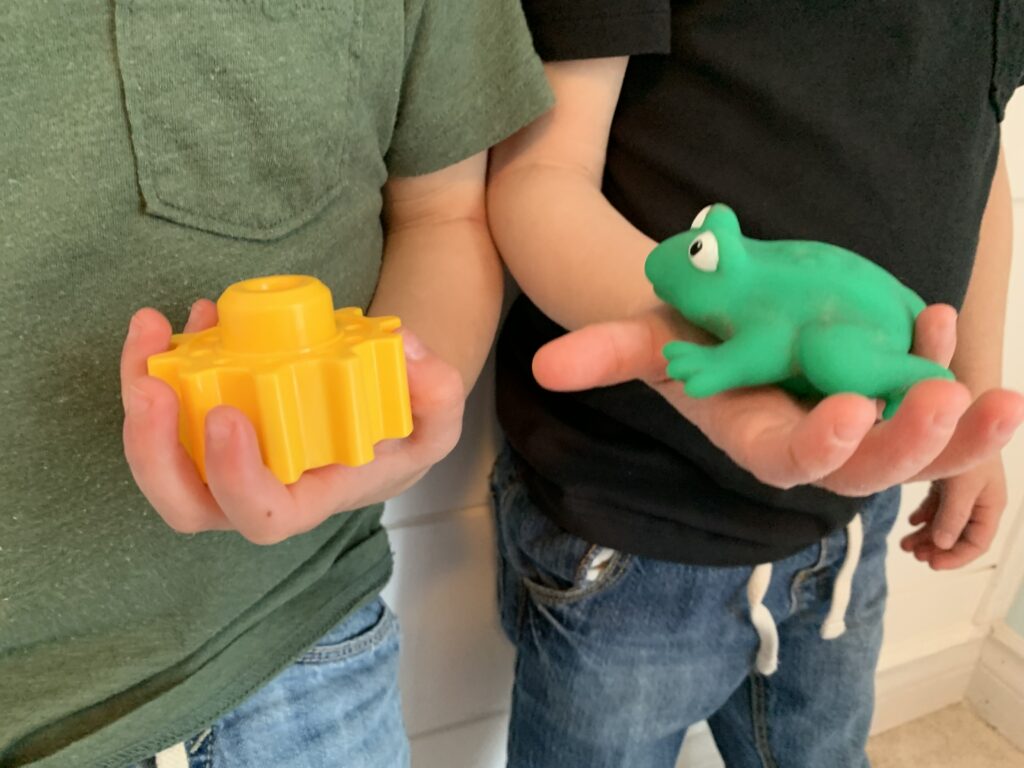 Cog and Frog in Rhyming Basket